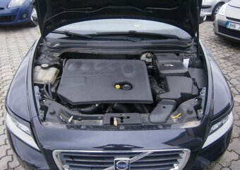 Volvo V50 2.0D serviska,2x alu kola nafta manuál 100 kw - 16