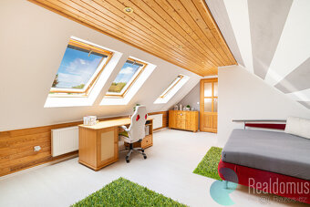 Prodej, rodinný dům 138 m2,  pozemek 7758 m2, ostatní stavby - 16