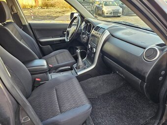 Suzuki Grand Vitara 2.4i Comfort benzín 124kw - 16