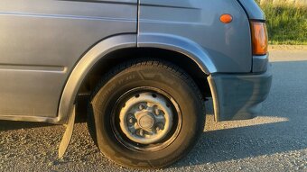 Ford Transit 2.5D 1999 139tkm 6míst - 16