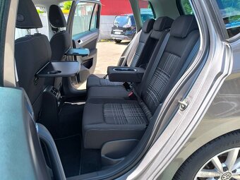 Volkswagen Golf VII 1.6 TDi Lounge,ALU,AAC,Temp,Tažné,PDC - 16