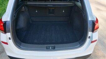 Hyundai I30 combi 1.6 CRDi, Smart, ČR, DPH, ZÁRUKA - 16