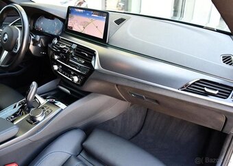 BMW Řada 5 530d xD M-SPORT TAŽNÉ ČR - 16