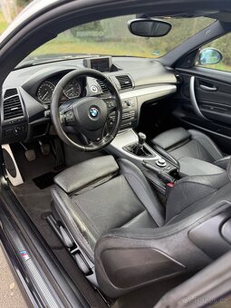 BMW e81 130i Mpaket Limited Edition Sport manuál - 16