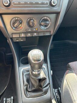 ŠKODA RAPID 1.2TSI 77KW 6-ST ČR XENONY SPORT - 16