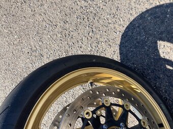 Honda CBR 1000 RR Fireblade 998 ccm 131 kW - 16