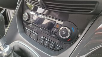 FORD KUGA 4x4 2.0 TDCI 110 KW.TITANIUM.POUZE FORD SERVIS. - 16