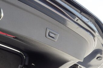 BMW iX xDrive40, Masáž, H&K, Tažné, DPH - 16