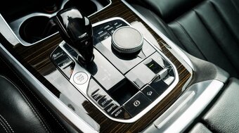 BMW X5m xDrive30d A/T - 16