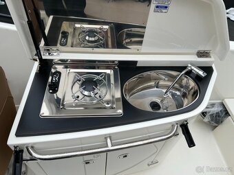 QUICKSILVER Activ 755 CRUISER + MERCURY F 250 V8 EFI EXLPT D - 16