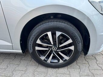 VW Touran 2.0TDI 110kW DSG Navigace Full LED DAB Park. senz. - 16