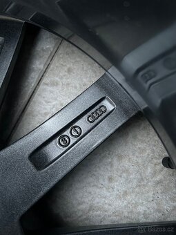 Originální alu kola R20 Audi Q7 - 16