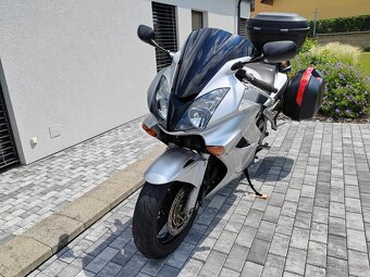 Honda vfr 800 V-tech - 16