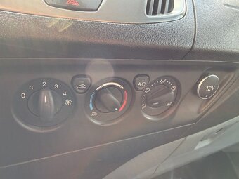 Ford Transit Custom 2.2 TDCi Navigace - 16