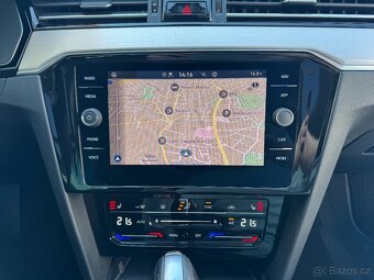 VW Passat B8 2.0 TDI 147kW DSG Tažné Panorama Kamera 360° - 16