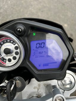 UM Xtreet 125 - 16