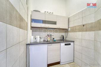 Pronájem kancelářského prostoru, 786 m², Plzeň, ul. Hálkova - 16
