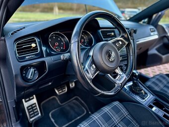 Volkswagen Golf VII GTD - 16