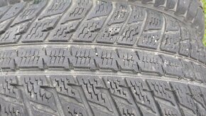 pneu zimní Nokian 265/65/R17 116H XL - 16