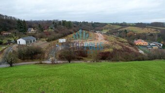 Prodej stavebního pozemku 862 m² v malebné obci Hoštice u Vo - 16