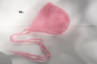 Čepičky na newborn focení - 16