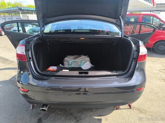 Renault Fluence 1.6i 81kW Berline,Temp,Klima,ALU,ČR - 16