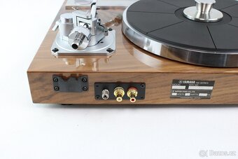 Gramofón YAMAHA YP-D71 - 16
