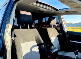 Suzuki Grand Vitara 2.0i Club 4x4 benzín 103kw - 16