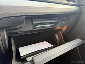 Škoda SUPERB 2.0 TDi 4x4 MANUÁL NAVI SENZORY TEMPOMAT - 16