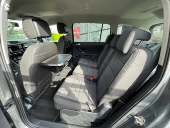 VW Touran 2.0 TDi Serviska, ALU, Senzory - 16