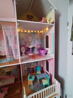 Velky dum pro barbie/panenky+vybava a panenky - 16