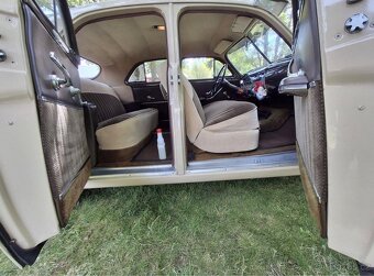 1950 Mercury Eight Sport Sedan - 16