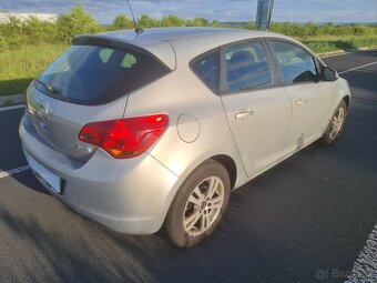 Opel Astra 1.4, 74kW, r.v.2010, klima, 102.000km - 16