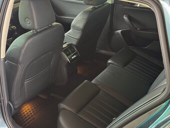ŠKODA SUPERB III KŮŽE PAMĚTI MANUÁL SERVIS - 16