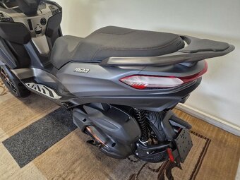 Piaggio MP3 530 hpe zpátečka kamera 10/2022 nové pneu - 16