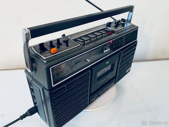Radiomagnetofon Aiwa TPR 910, rok 1977 - 16