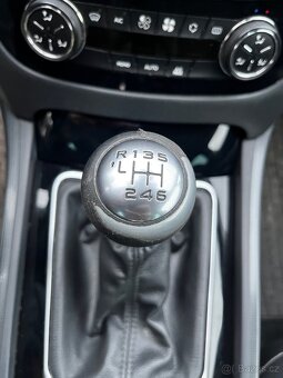 Peugeot 508,kombi,2.0,110kW 2015 - 16