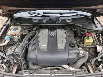 VW Touareg 3,0 Tdi 180kw r-line - 16
