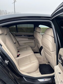 BMW 750i xDrive M-paket F01 - 16