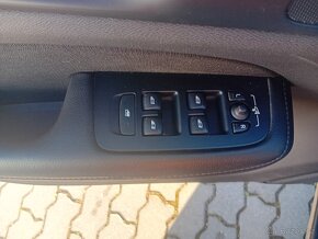 Volvo V60 D3 Momentum AUT DPH  111000km - 16