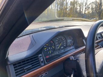 Mercedes-Benz w124 300ce - 16