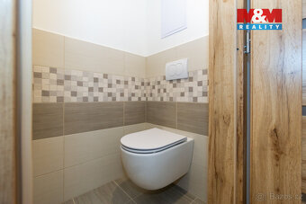 Prodej bytu 2+kk, 43 m², Pardubice, ul. K Polabinám - 16