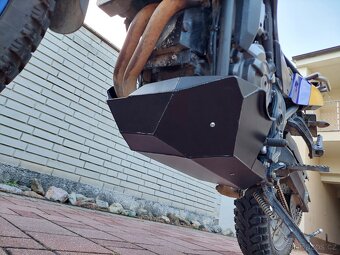 Yamaha Tenere 700 kryt motora - 16