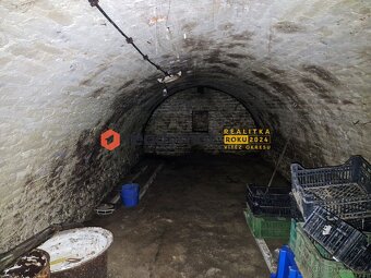 Prodej rodinného domu 75 m2, kvelbený sklep, stodola, Bzenec - 16