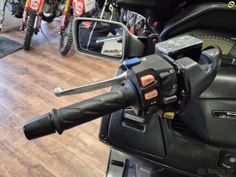 Suzuki Burgman 650 Executive - 16