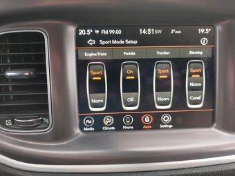 Dodge charger 5.7hemi 276kw rok výroby 2020 - 16