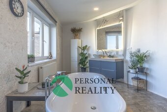 Prodej multifunkční dům 361 m2, pozemek 1276 m2 - Kostelec n - 16