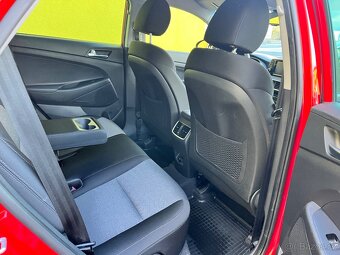 HYUNDAI TUCSON 1.6 CRDi 4x4 6 RYCHLOSTÍ VYHŘEV PUVOD ČR - 16