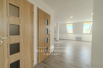 Pronájem bytu 3+KK, 80 m² , Šenovská, Slezská Ostrava - 16