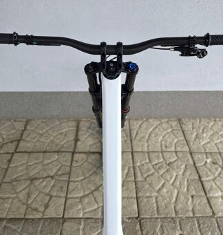 Downhill kolo Canyon Sender CF 9.0 Team Carbon 2018 27.5" - 16